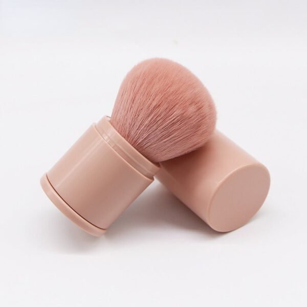 Retractable Powder Blush Brush - Portable, Soft Bristles, Travel Size