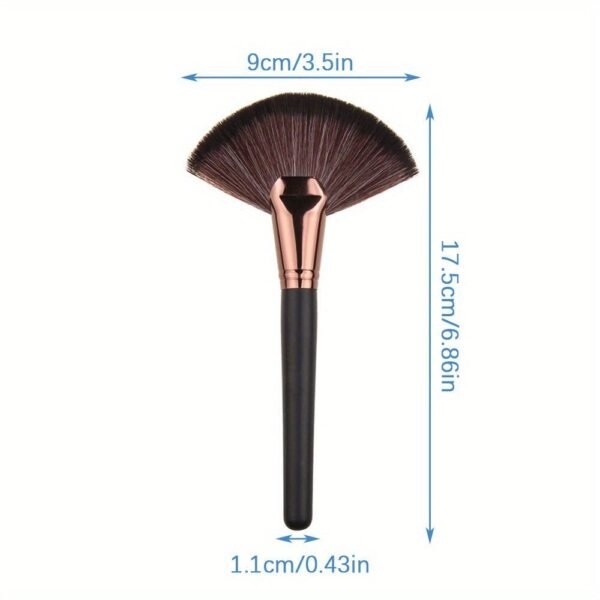 Fan-shaped Powder Finishing Brush - Black and Golden Handle