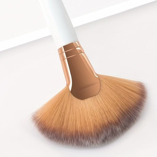 Fan-Shaped Powder Brush - Luxurious and Professional