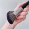 Premium Fan-Shaped Face Contour Brush Set